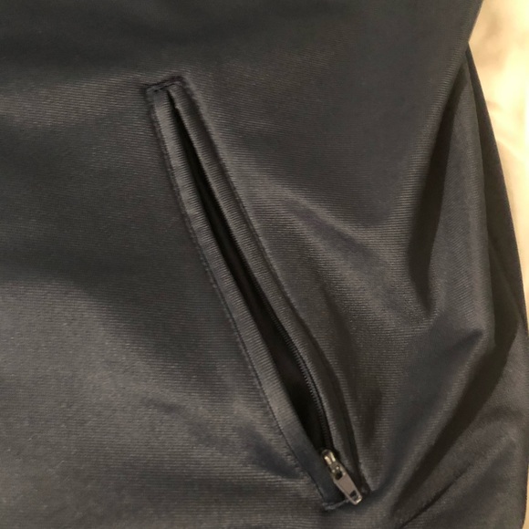 Navy American Eagle performance jacket - Picture 3 of 9